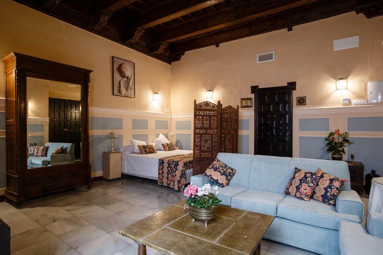 Suites Machado Seville Luaran gambar
