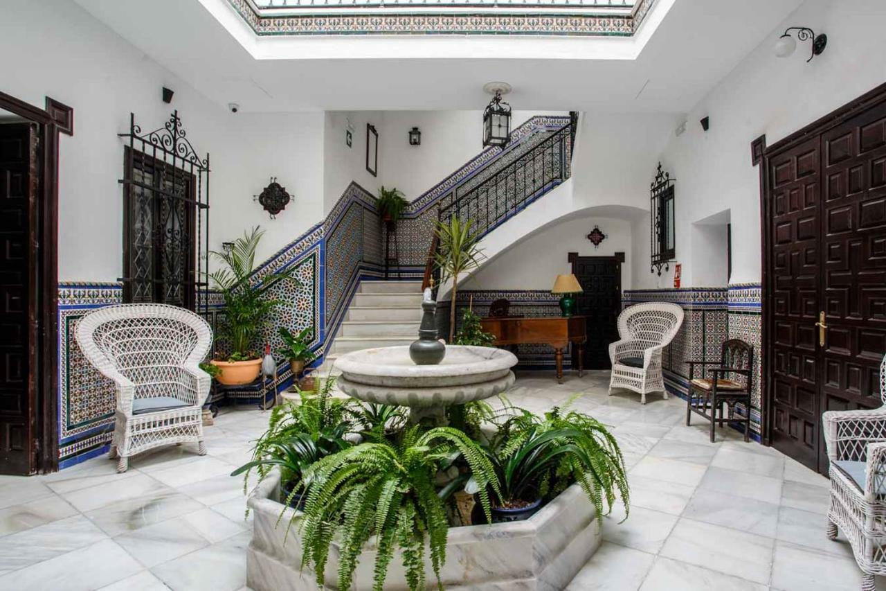 Suites Machado Seville Luaran gambar
