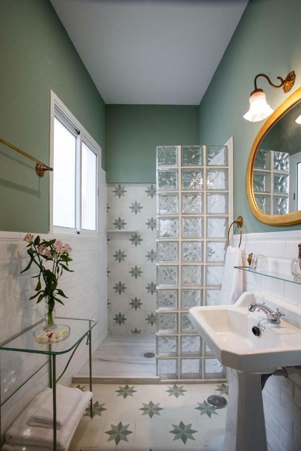 Suites Machado Seville Luaran gambar